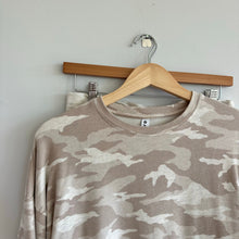 Load image into Gallery viewer, Athleta Balance Camo Pullover &amp; Jogger Sweatpant Set Camo Lux Oatmeal Heather
