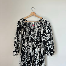 Load image into Gallery viewer, Kerri Rosenthal Harbor Sing Sing Midi Dress Black/White M
